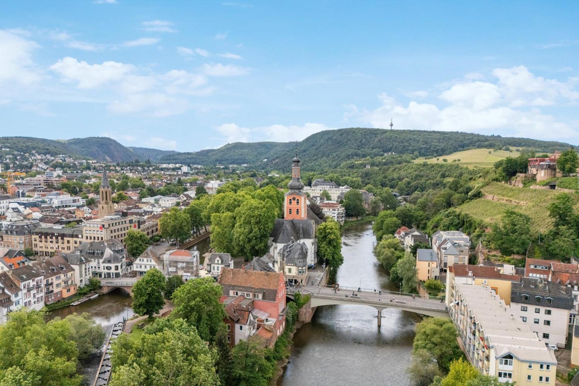Altstadt Apartment Am Wasser Mit Parkplatz Und Grossem Garten Bad Kreuznach Bagian luar foto