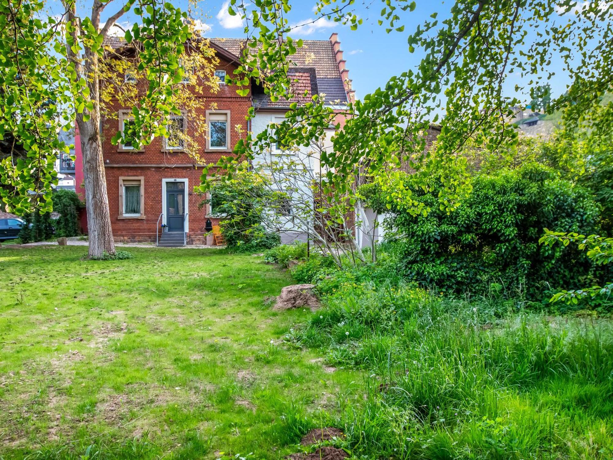 Altstadt Apartment Am Wasser Mit Parkplatz Und Grossem Garten Bad Kreuznach Bagian luar foto